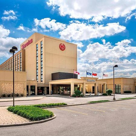 Sheraton Toronto Airport Hotel & Conference Centre Buitenkant foto