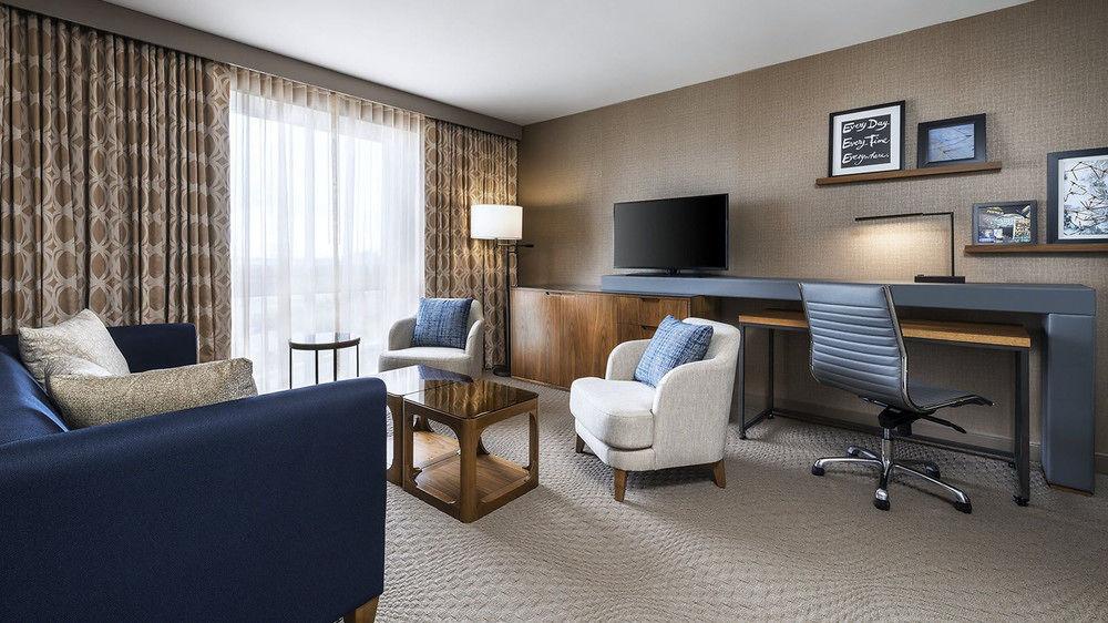 Sheraton Toronto Airport Hotel & Conference Centre Buitenkant foto