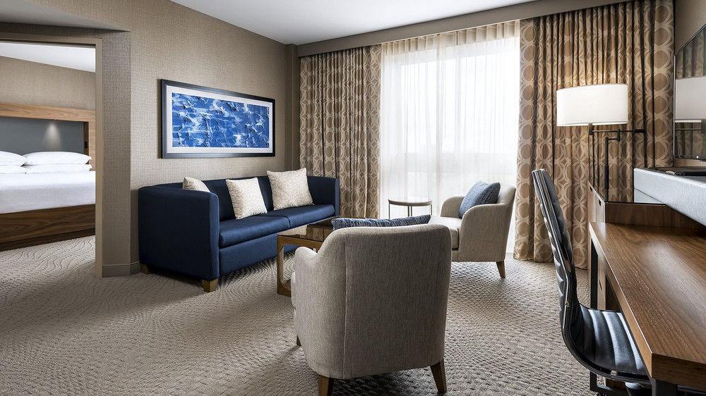 Sheraton Toronto Airport Hotel & Conference Centre Buitenkant foto