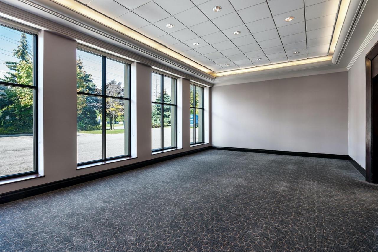 Sheraton Toronto Airport Hotel & Conference Centre Buitenkant foto
