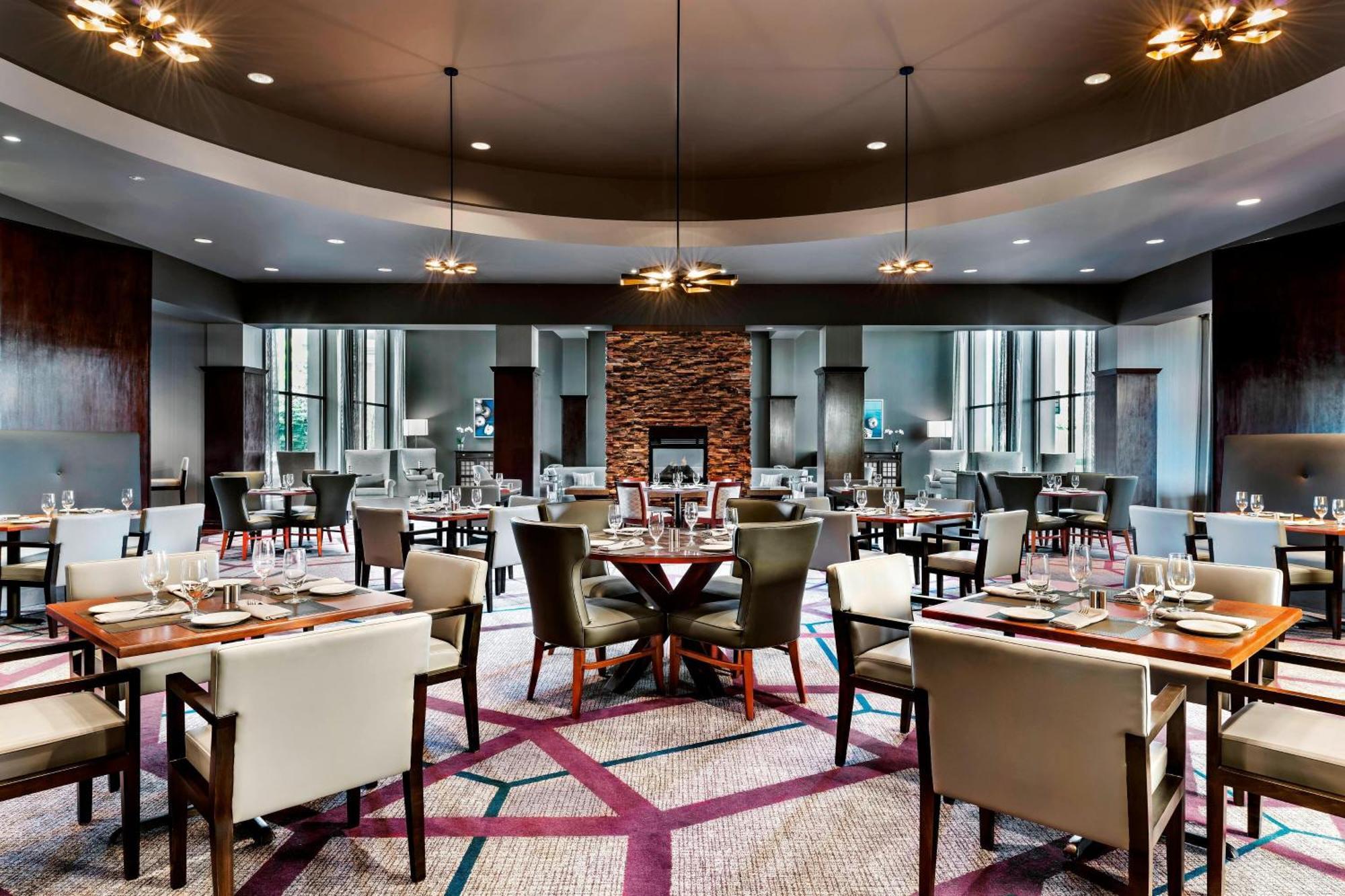 Sheraton Toronto Airport Hotel & Conference Centre Buitenkant foto