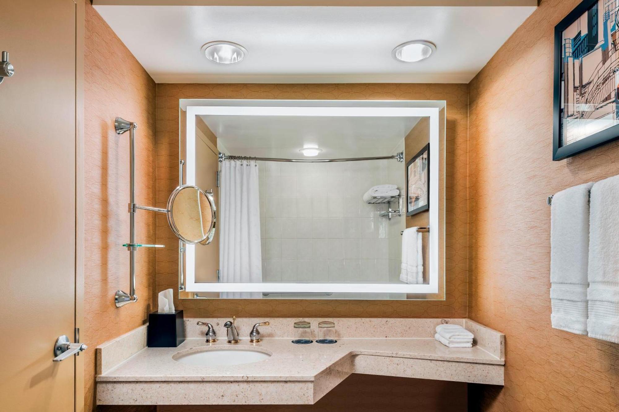 Sheraton Toronto Airport Hotel & Conference Centre Buitenkant foto