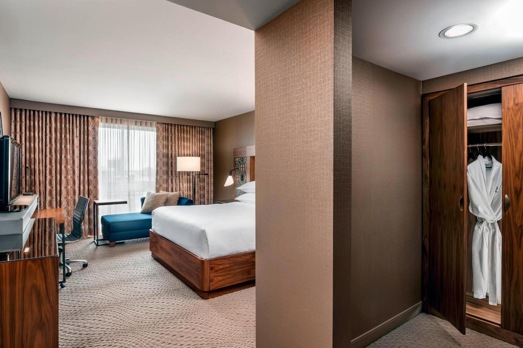 Sheraton Toronto Airport Hotel & Conference Centre Buitenkant foto