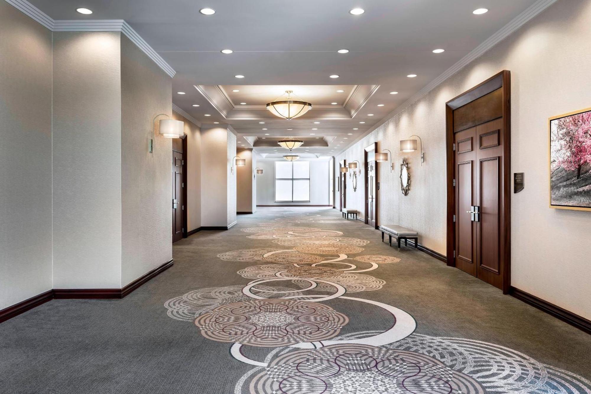 Sheraton Toronto Airport Hotel & Conference Centre Buitenkant foto