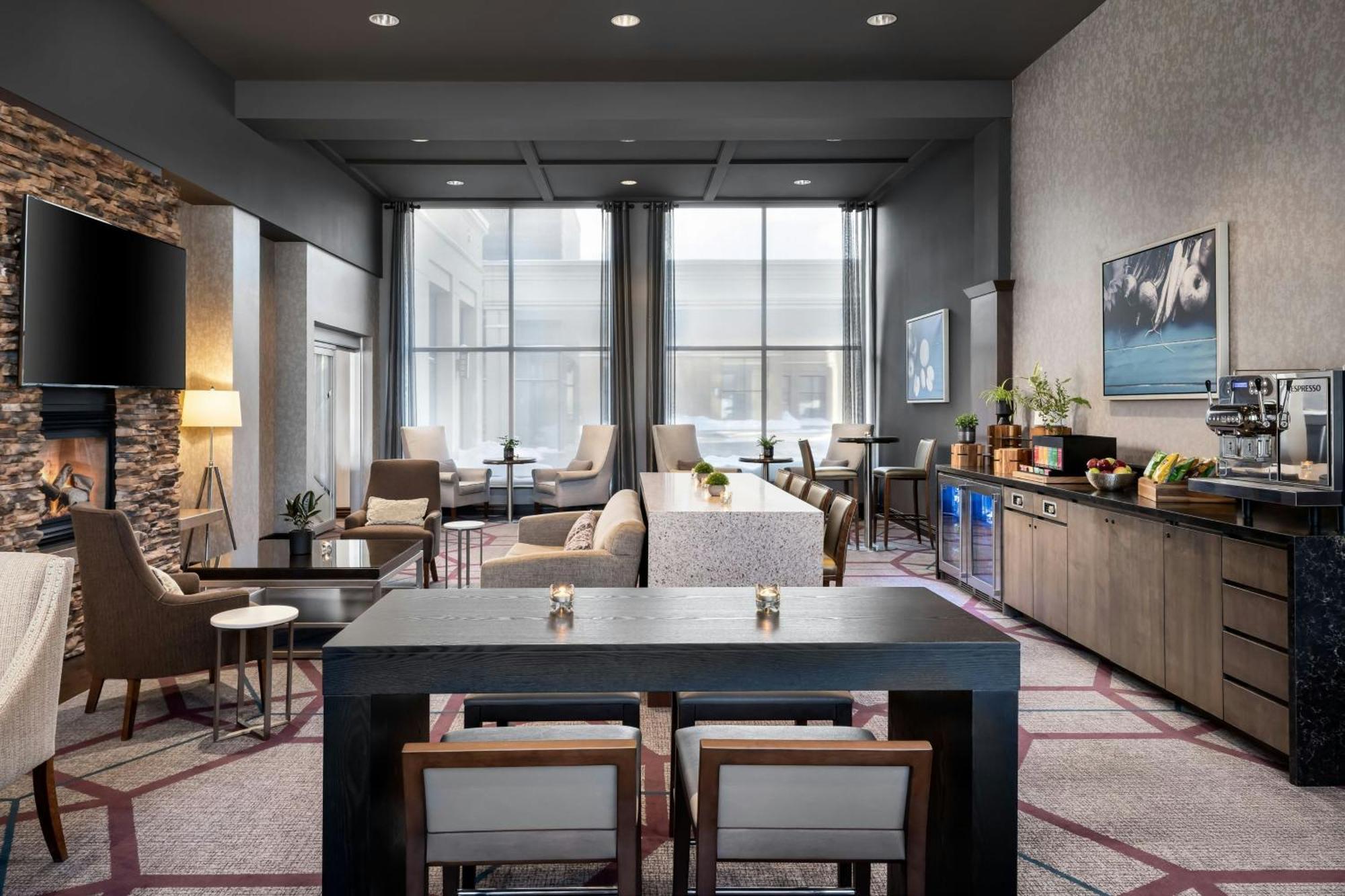 Sheraton Toronto Airport Hotel & Conference Centre Buitenkant foto