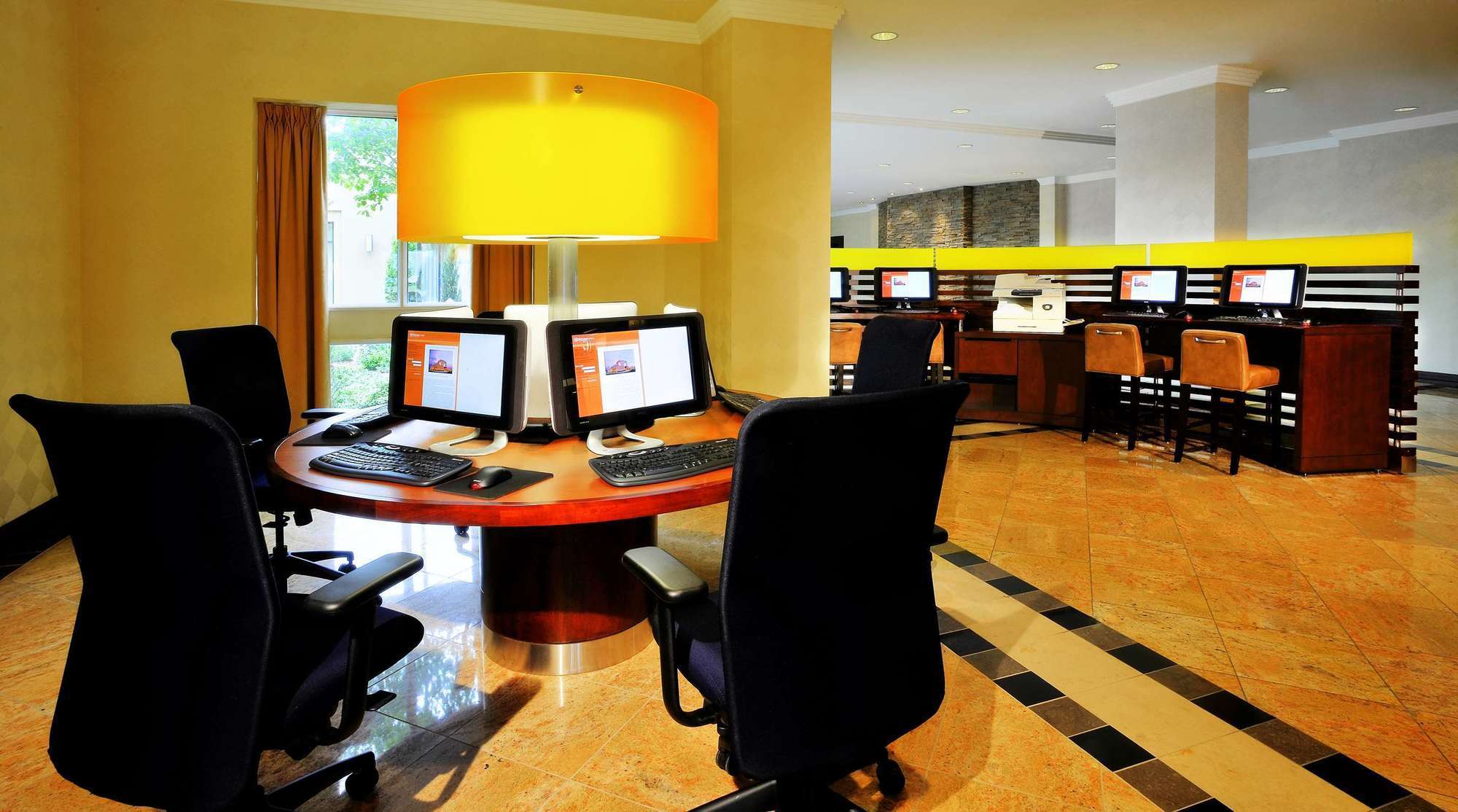 Sheraton Toronto Airport Hotel & Conference Centre Buitenkant foto