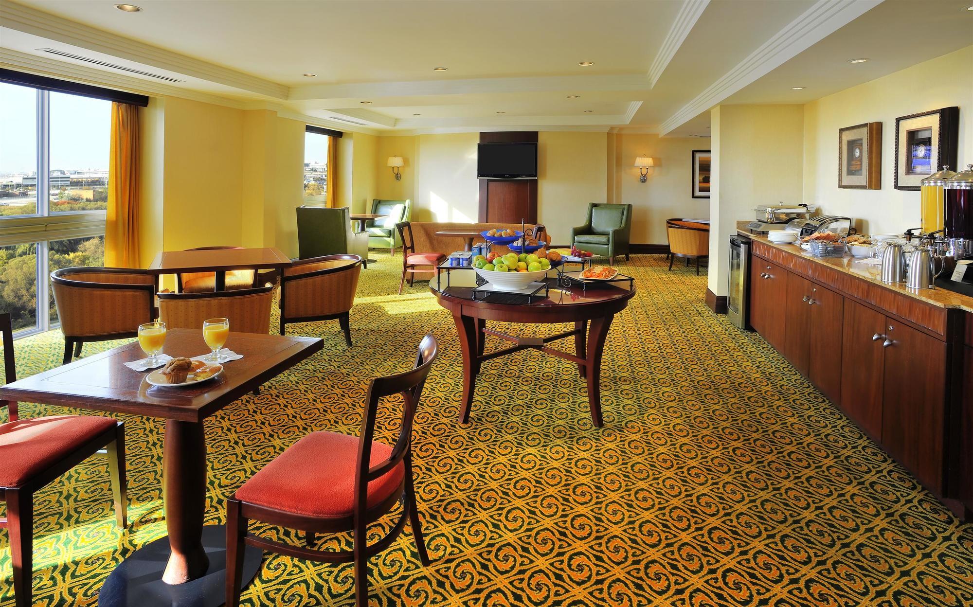 Sheraton Toronto Airport Hotel & Conference Centre Buitenkant foto