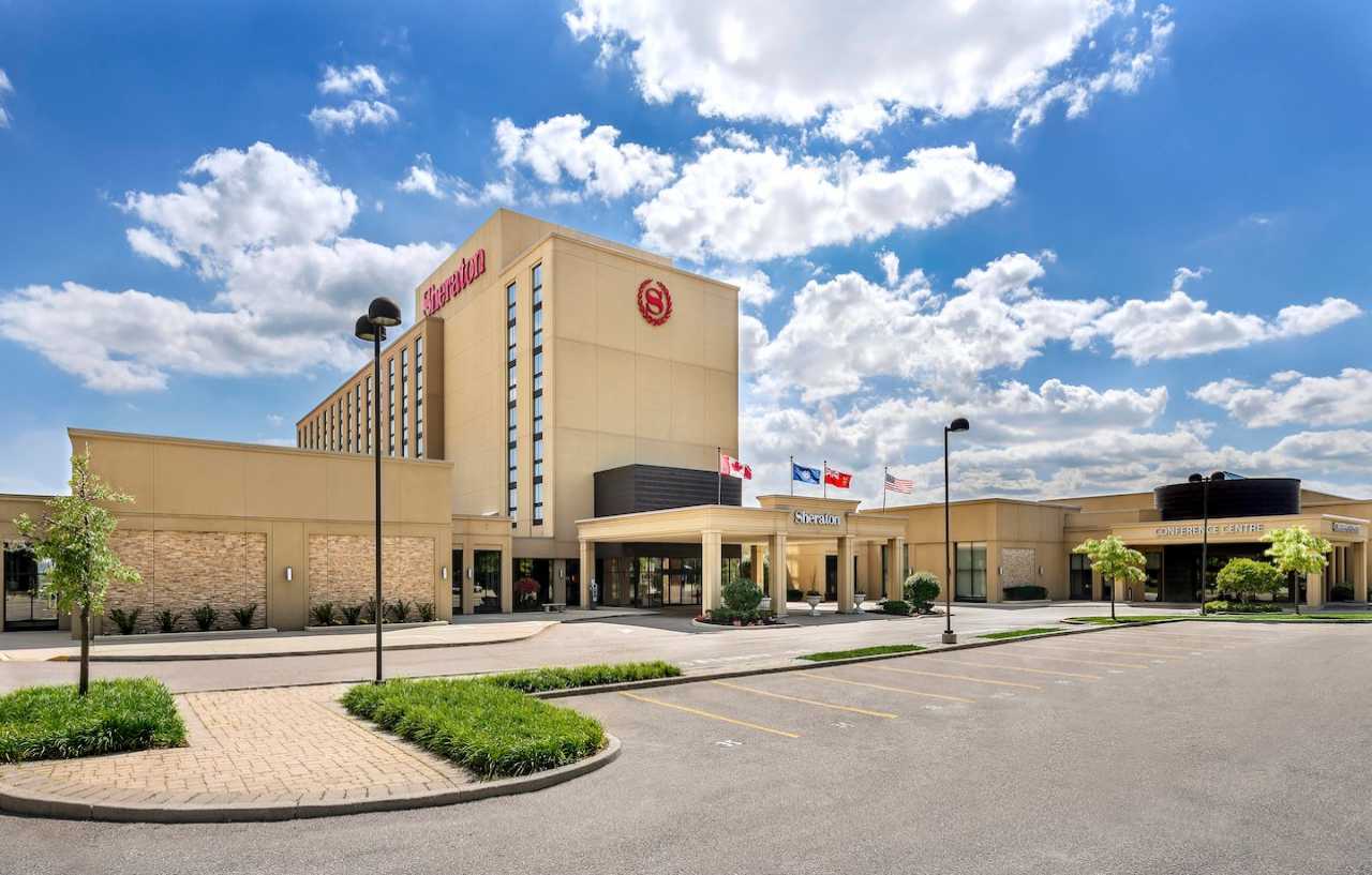 Sheraton Toronto Airport Hotel & Conference Centre Buitenkant foto